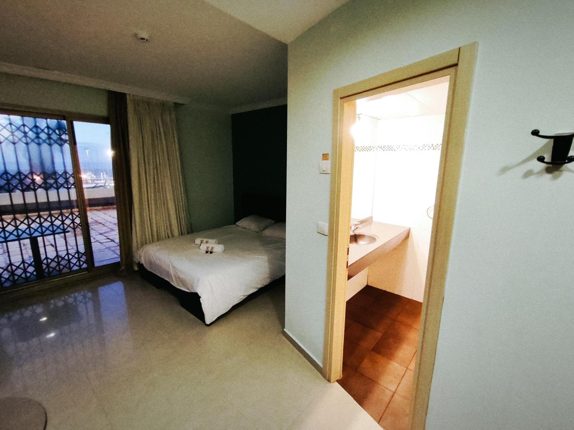 Marina Beach Hotel Tel Awiw Zewnętrze zdjęcie